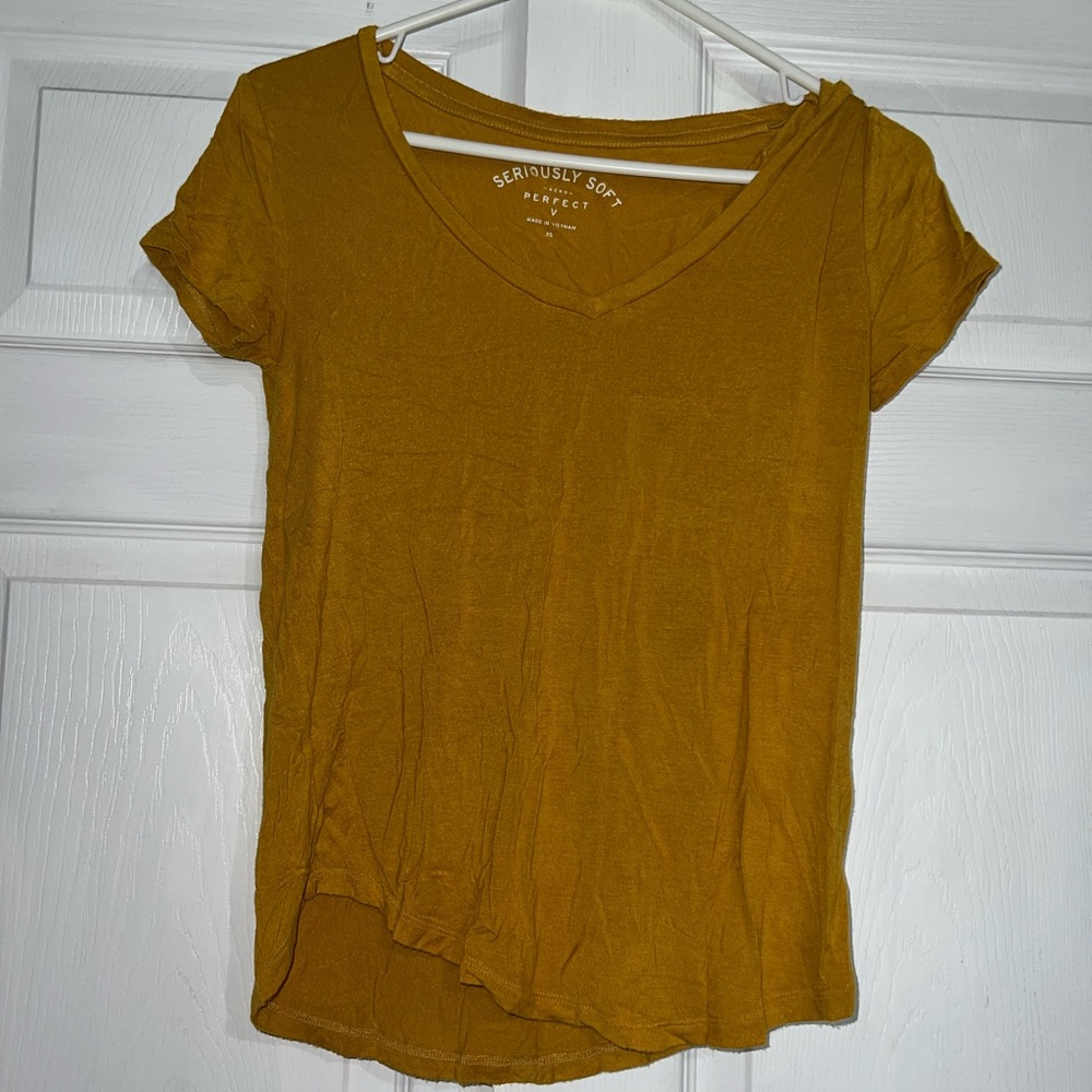 Aero Seriously soft perfect V womens tee